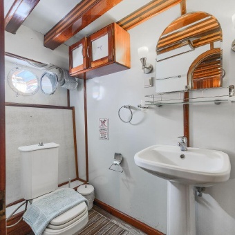 Thalassa boat cabin private bathroom on Greece bike and boat tour